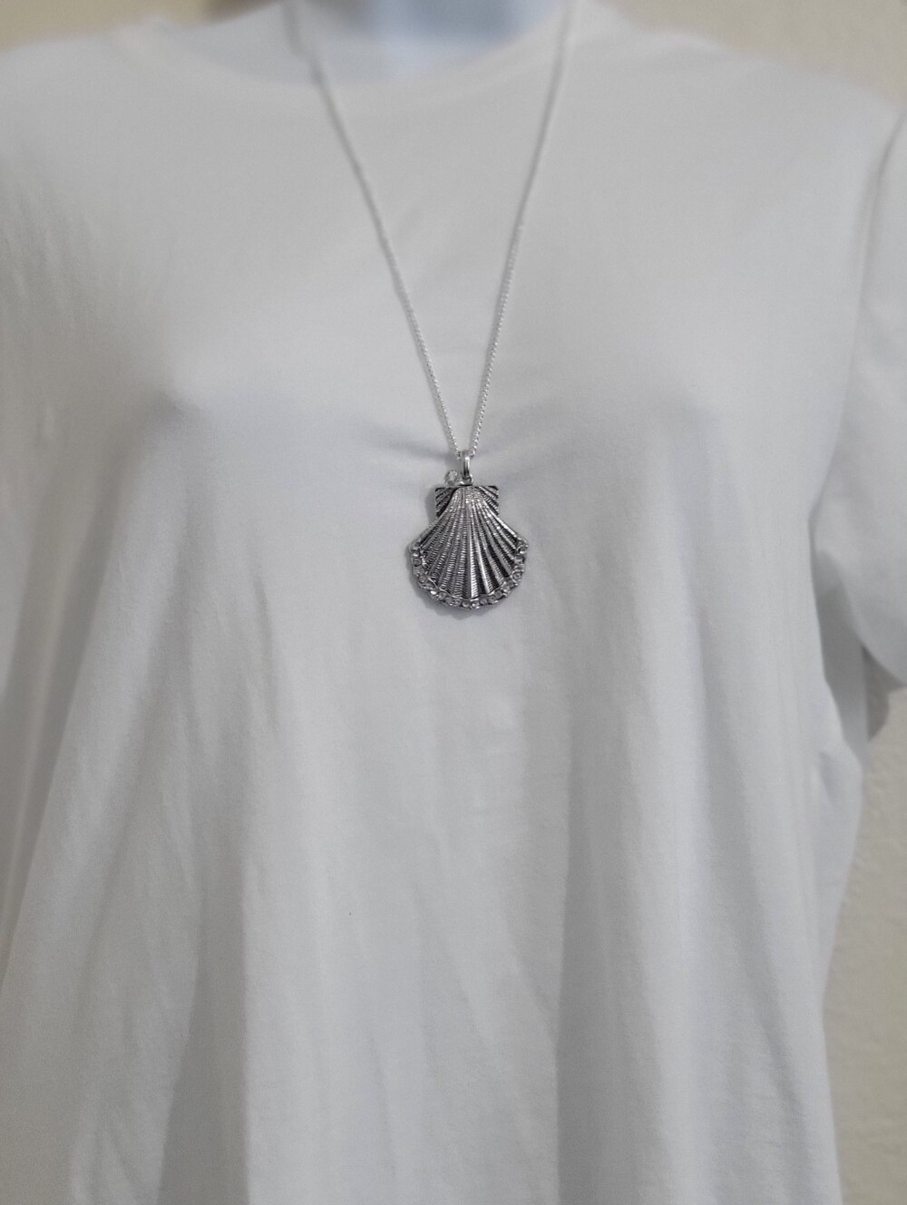 Silver Toned Shell Pendant Necklace - Women